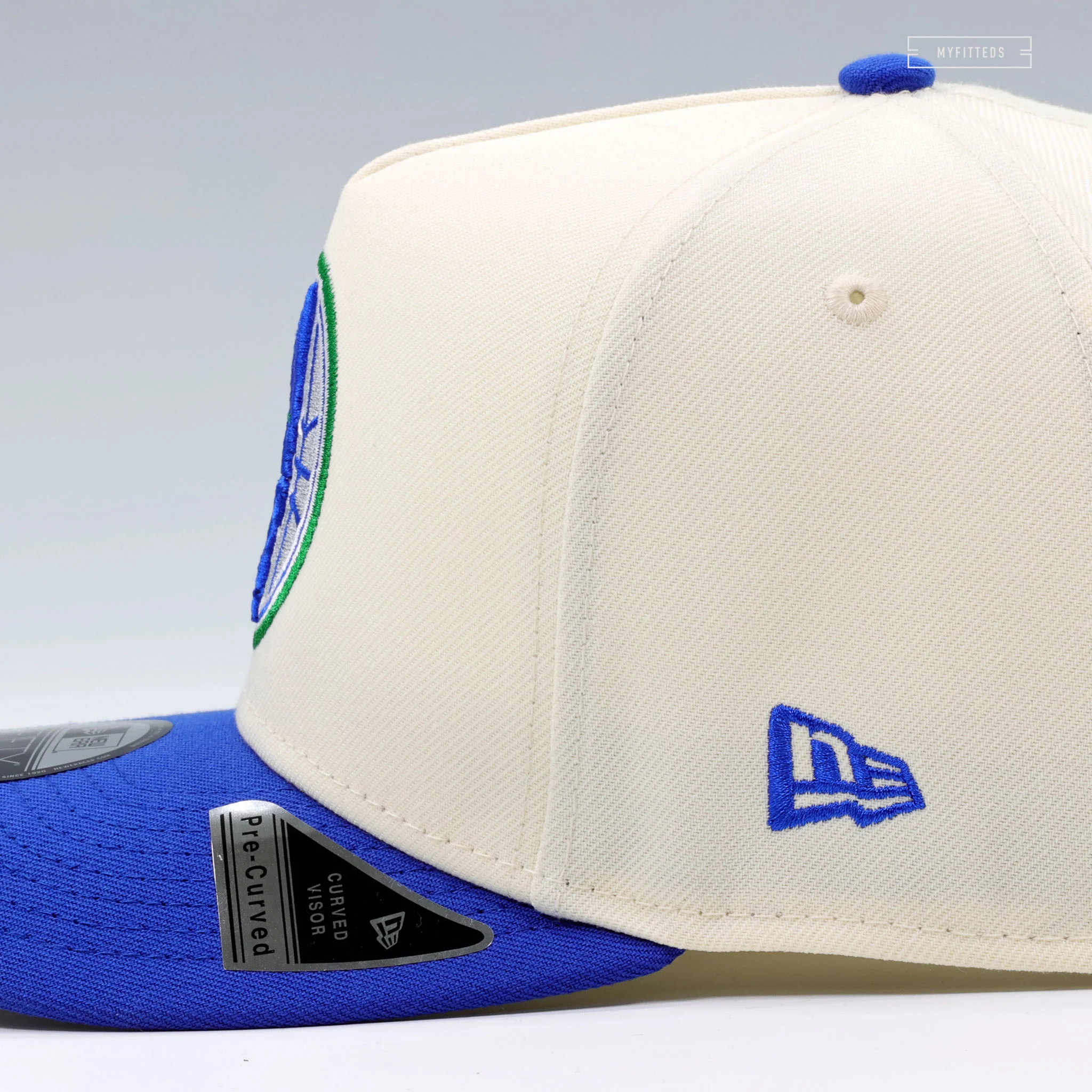 MINNESOTA TIMBERWOLVES HOWLING TIMBERWOLF OFF WHITE 9FIFTY A-FRAME NEW ERA SNAPBACK - Image 5