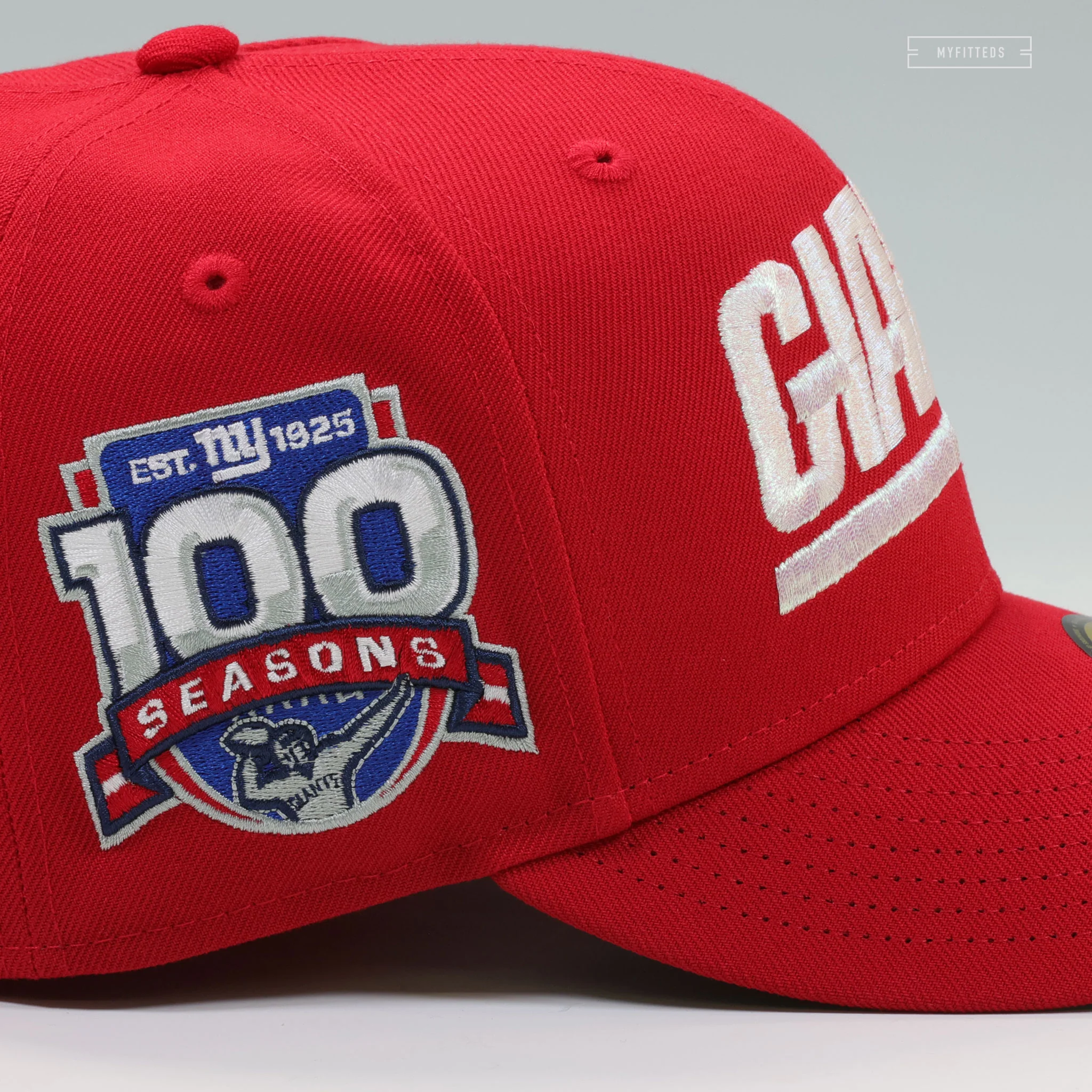 NEW YORK GIANTS 100 SEASONS IRIDESCENT WORDMARK RADIANT RED NEW ERA FITTED CAP - Image 6