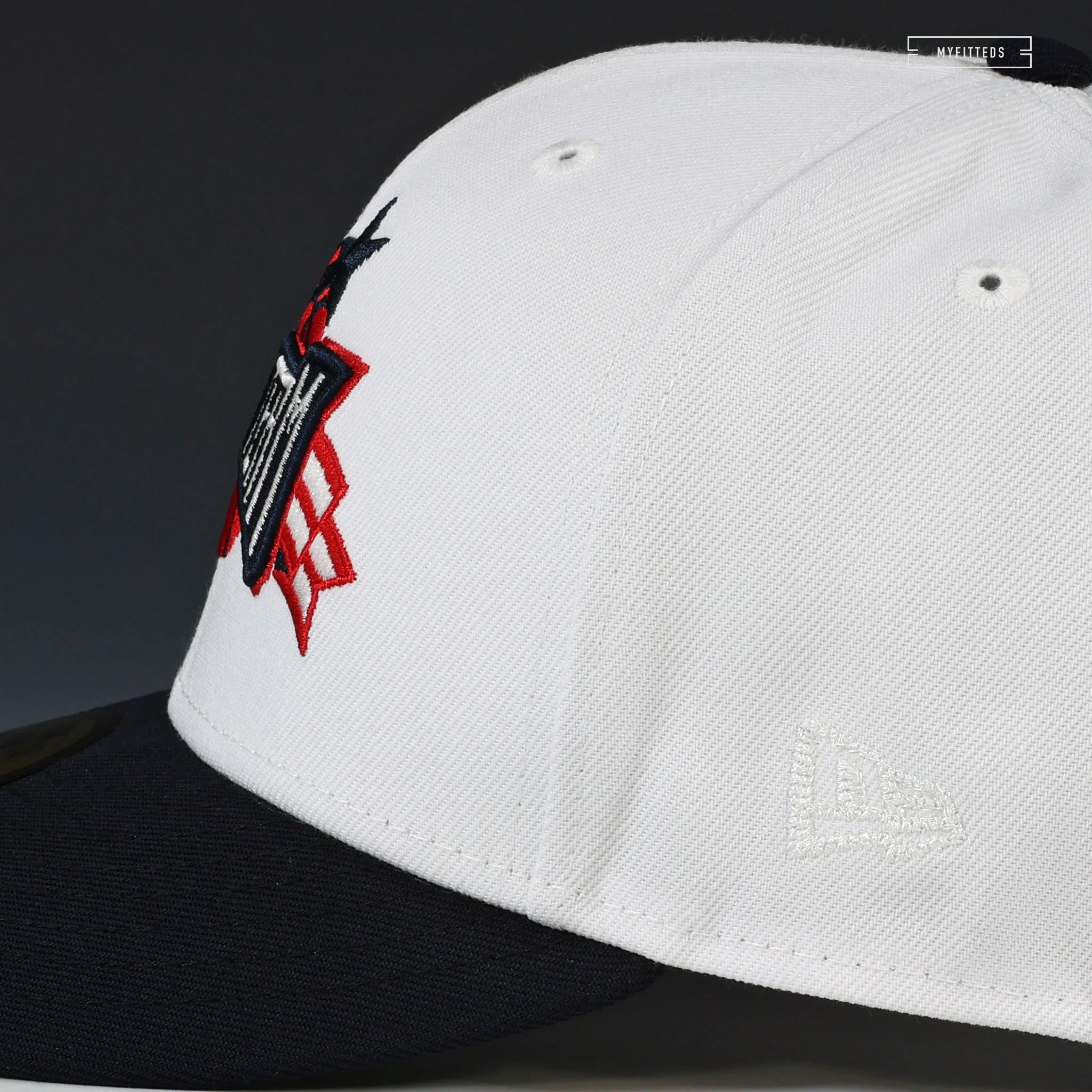 USA BASKETBALL THE DREAM TEAM ATLANTA 1996 GLACIAL WHITE NEW ERA FITTED CAP - Image 6